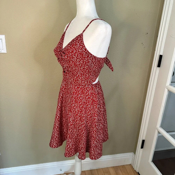 SHEIN Red Floral Cut Out Tie Back Mini Dress Sundress - small - Picture 4 of 10